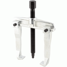 Adjustable puller on a traverse