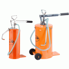 Eļļas ieliešanas tvertne