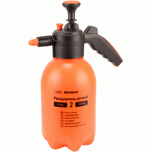 Hand pressure sprayer with valve